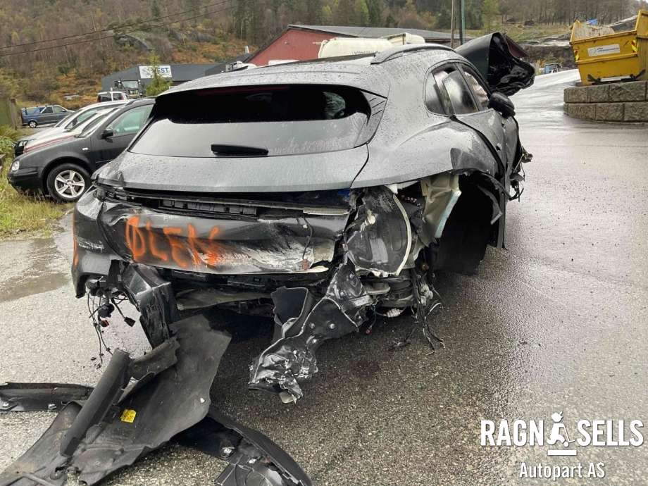 Porsche Taycan 2019-->> , Motorkode: ECX, Girkassekode: 