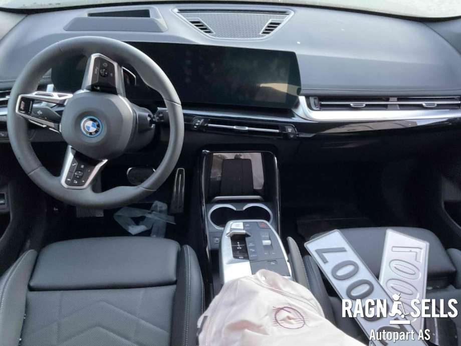 BMW iX1 2023-->> (U11) (U11), Motorkode: HB0001N0|HB0002N0, Girkassekode: 