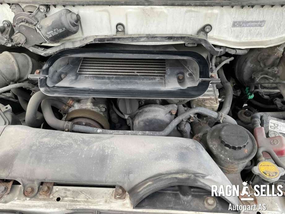 Toyota Hiace 2007-2012 (Fase 3) delebil , Motorkode: 2KD-FTV, Girkassekode: 