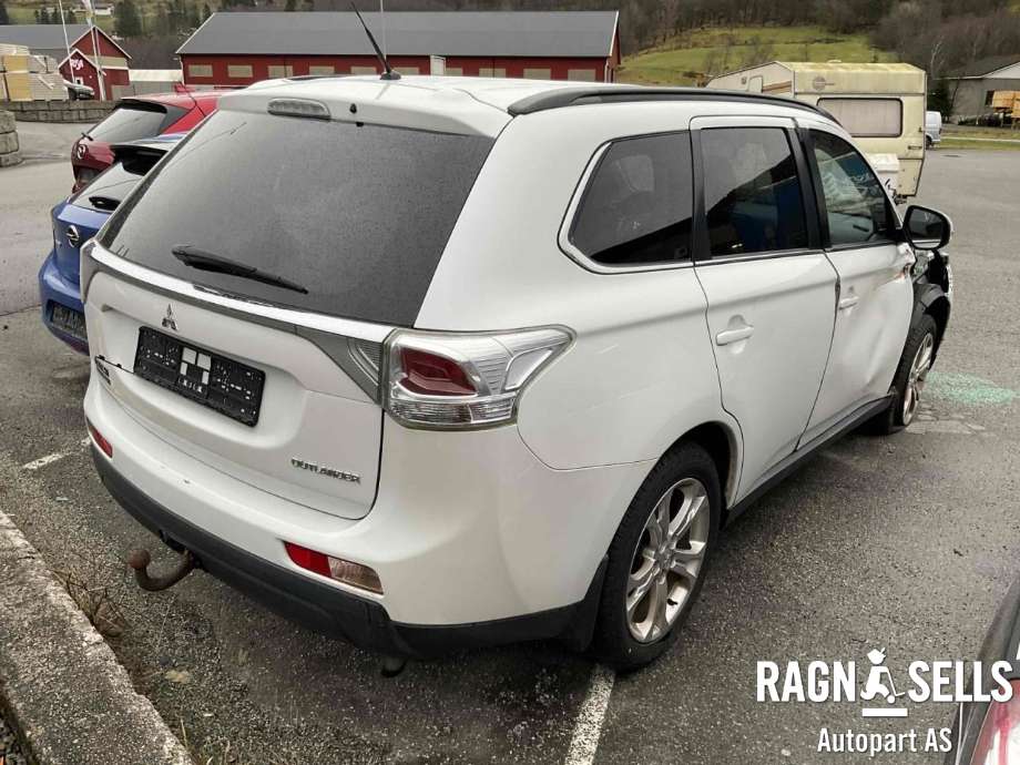 Mitsubishi Outlander 2012-2015 (Type III, Fase 1) , Motorkode: 4J11, Girkassekode: 
