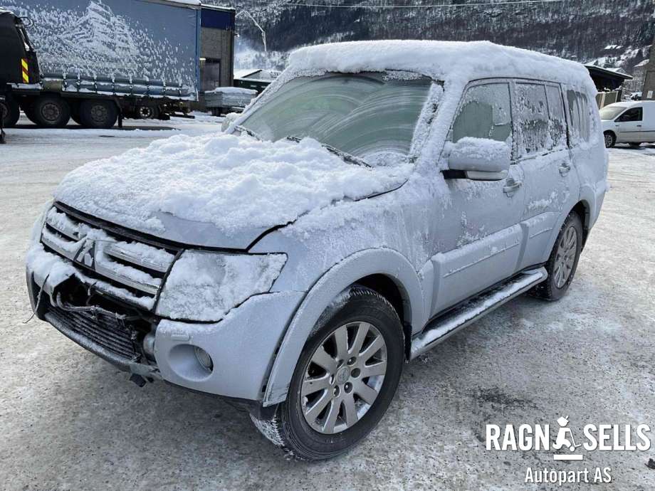 Mitsubishi Pajero, 2007-2016 (Type IV, Fase 1)  delebil 