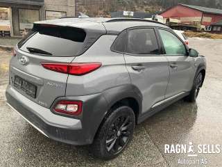Hyundai Kona,   (|365000E702)