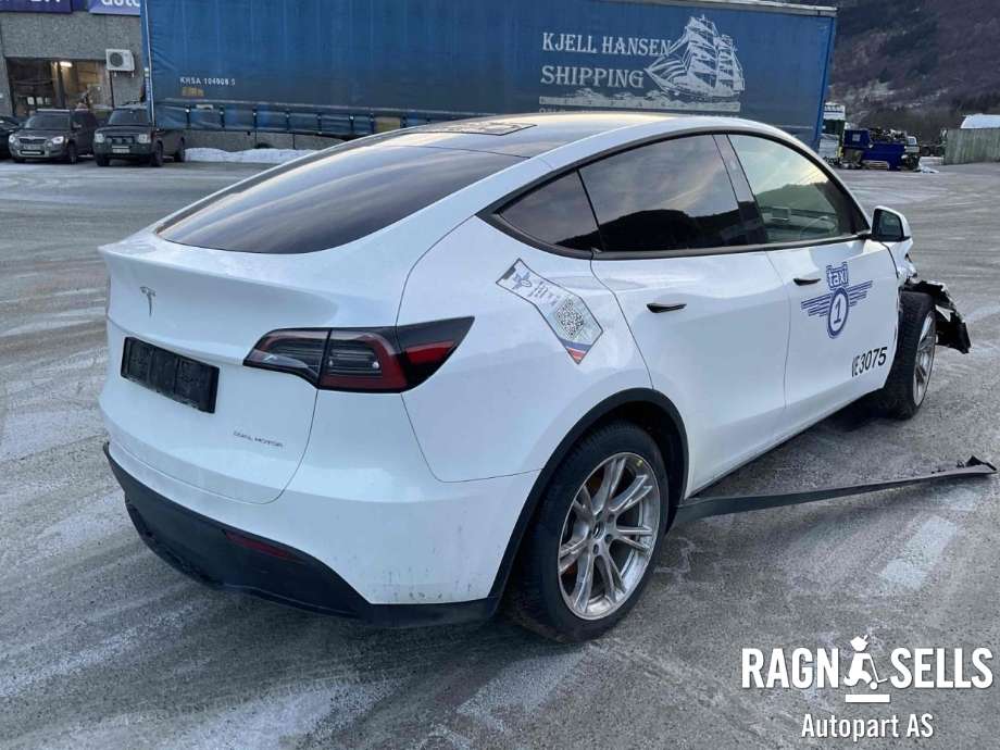 Tesla Model Y, 2021-2024 (Type I)  delebil , Motorkode: 3D3|4D3