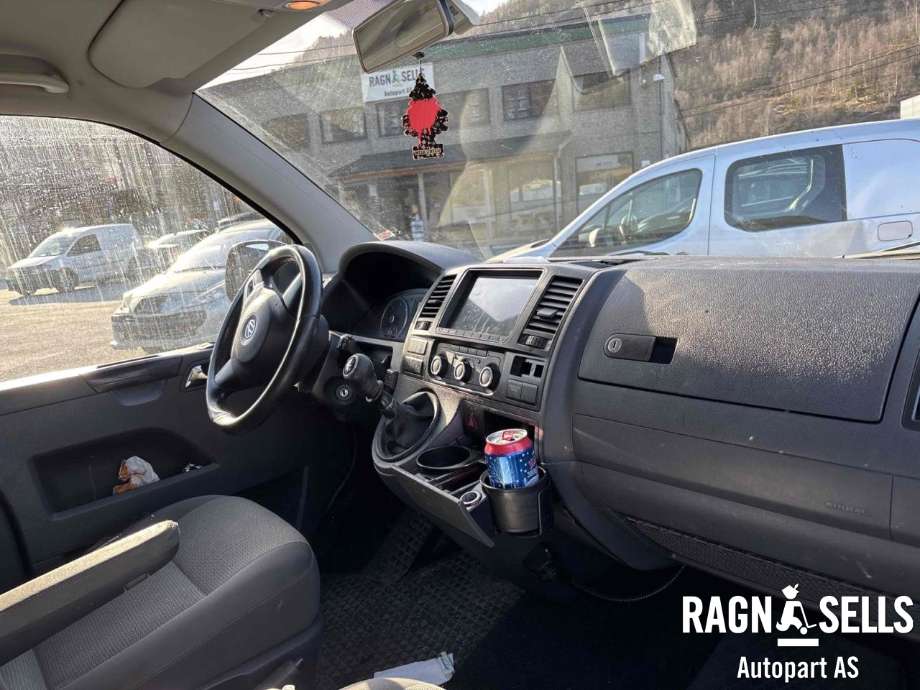 VW Transporter / Caravelle 2009-2015 (Fase 2) (T5) (T5), Motorkode: CAA, Girkassekode: 