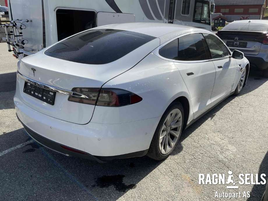 Tesla Model S 2013-2016 (Fase 1) delebil , Motorkode: L1S, Girkassekode: