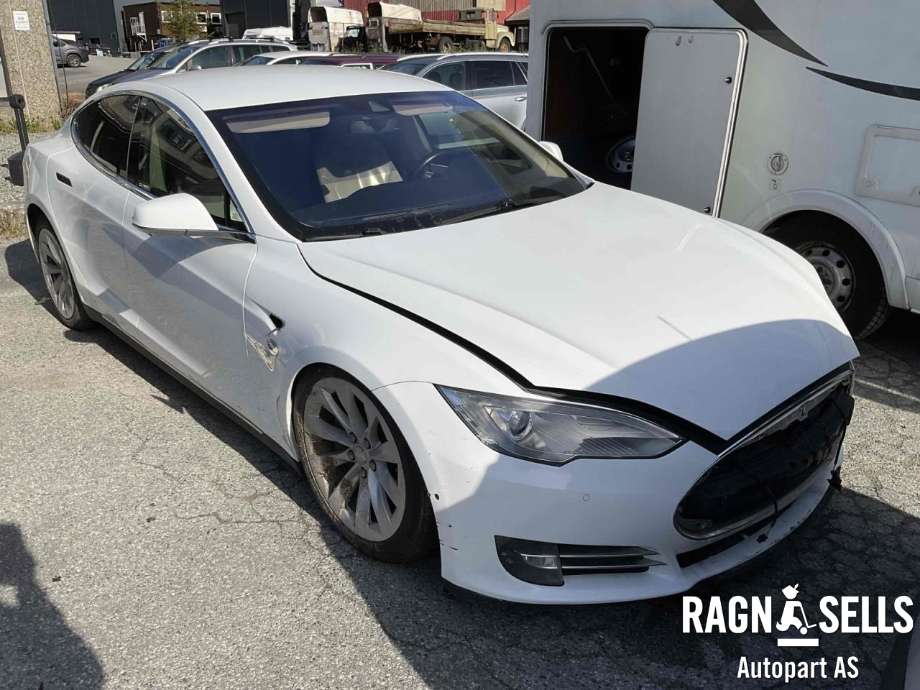 Tesla Model S 2013-2016 (Fase 1) delebil , Motorkode: L1S, Girkassekode: