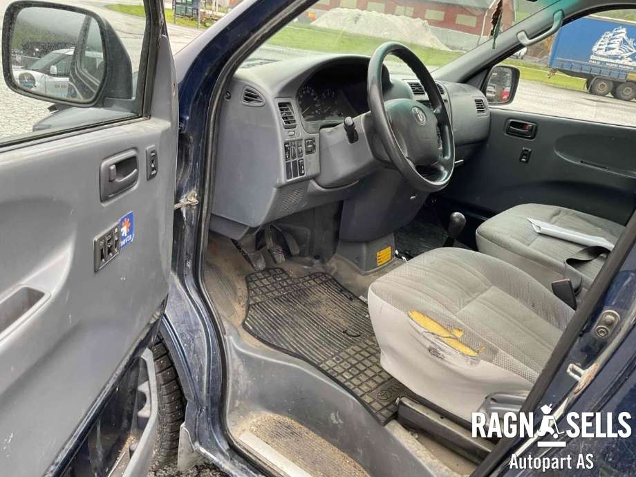 Toyota Hiace 2007-2012 (Fase 3) delebil , Motorkode: 2KD-FTV, Girkassekode: