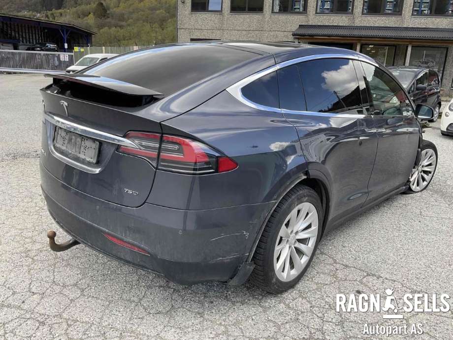 Tesla Model X, 2016->>  delebil , Motorkode: L2S