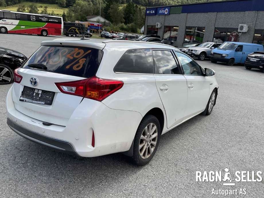 Toyota Auris 2013-2015 (Type II, Fase 1) , Motorkode: 2ZR-FXE, Girkassekode: 