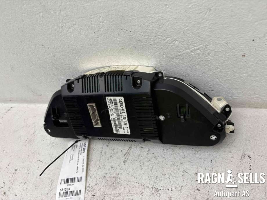 Speedometer til Audi Q7 2006-2010 (Type I, Fase 1)  (4L0920930T|)