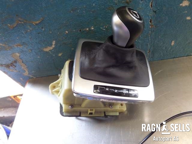Girstang/girvelger automat til Mercedes E-Klasse, 2009-2013 (Fase 1) (W212) (W212) (A2042678124Q02)