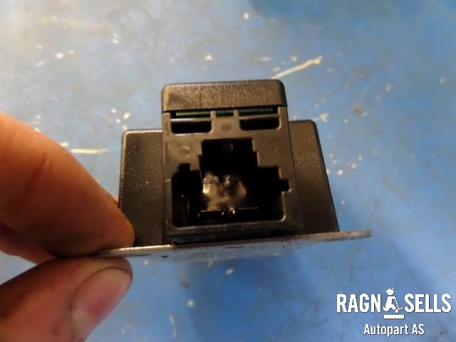Antenne forsterker til VW Golf VI 2008-2012  (5M0035570B|)