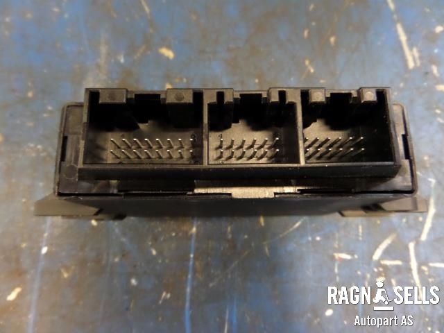 Styreenhet parkering til Audi A4 2004-2008 (Type III) (B7) (B7) (8E0919283D||601897)