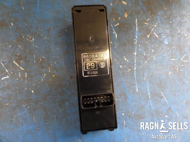 Bryter ruteheis til Mitsubishi Outlander 2007-2010 (Type II, Fase 1)  (8608A1185|8608A185|)