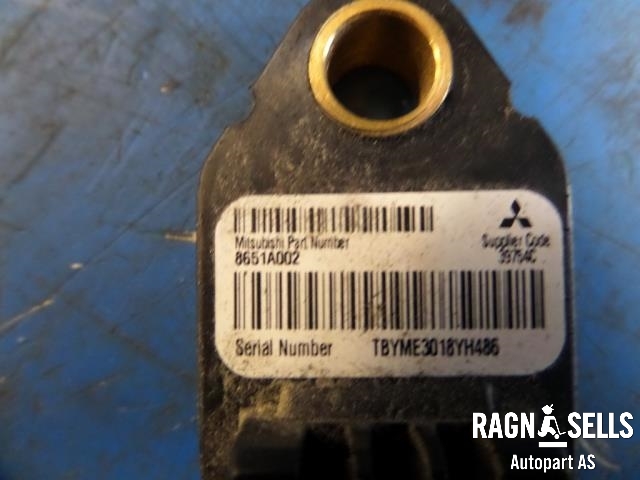 Sensor radar til Mitsubishi Outlander 2007-2010 (Type II, Fase 1)  (8651A002||TBYME3018YH486)
