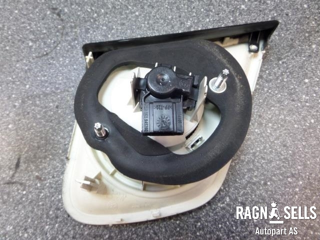 Baklykt høyre indre til VW Jetta 2005-2010  (1K5945094|)
