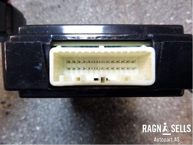 Styreenhet diverse til Mazda 5 2011-2015 (Type II) (CG15-66-DHX|)