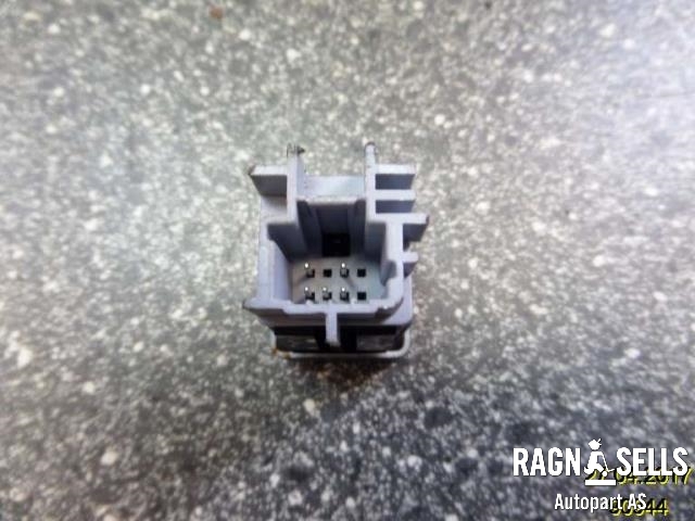 Bryter Antispinn til Mercedes Citan 2012-2021 (W415) (W415) (251452534R|)