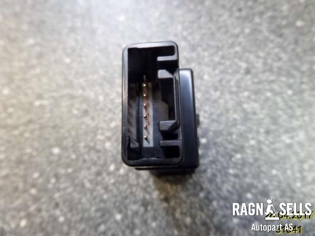 Bryter setevarme til Daihatsu Terios 2006-->> (Type II) (15B008|)