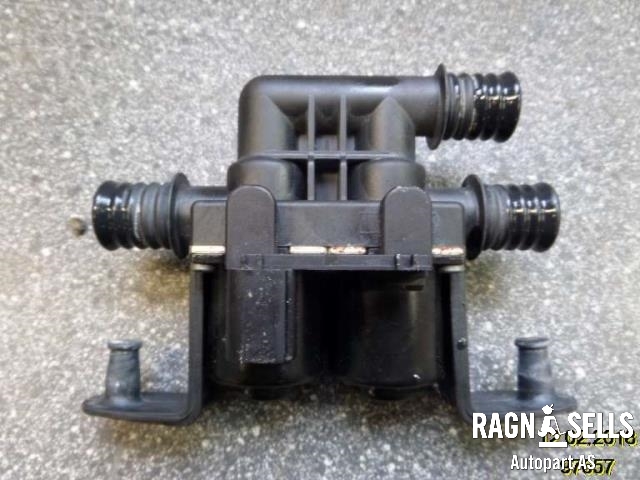 Vannpumpe til BMW 6-Serie 2002-2010 (E63/E64) (E63/E64) (64 11 6 906 652||64 11 6 931 708)