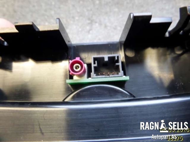 Dashbord telefon til Porsche Macan 2014-->> (95B) (95B) (95B 035 773 A|95B 035 773|)