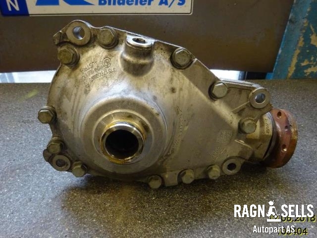Kardang klokke foran til BMW 3-Serie 2012-2018 (F30/F31/F34) (F30/F31/F34) (|31 51 7 600 991)