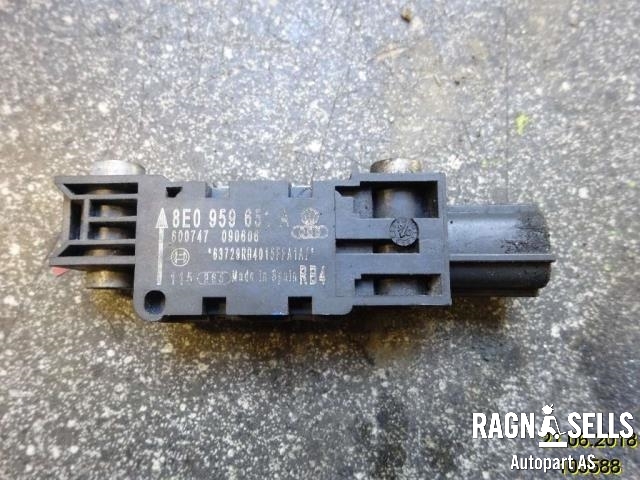 Sensor radar til Audi A4 2004-2008 (Type III) (B7) (B7) (8E0959651A|)