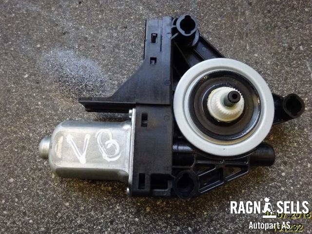 Ruteheis, kun motor, venstre bak til Volvo V60/V60 CC 2013-2018 (Type I, Fase 2)  (31253064|966264|)