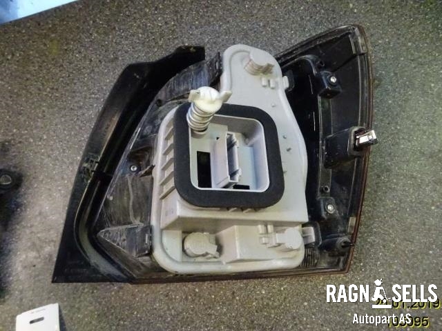 Baklykt venstre til VW Polo 2009-2014 (Type V, Fase 1) (6R0 945 095 AH|)