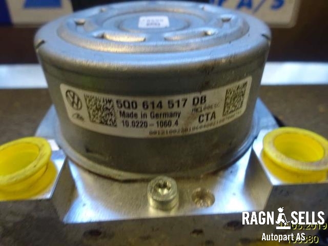 ABS sentral til VW Passat 2015-2019 (Fase 1) (B8) (B8) (5Q0614517DB|10062730071)