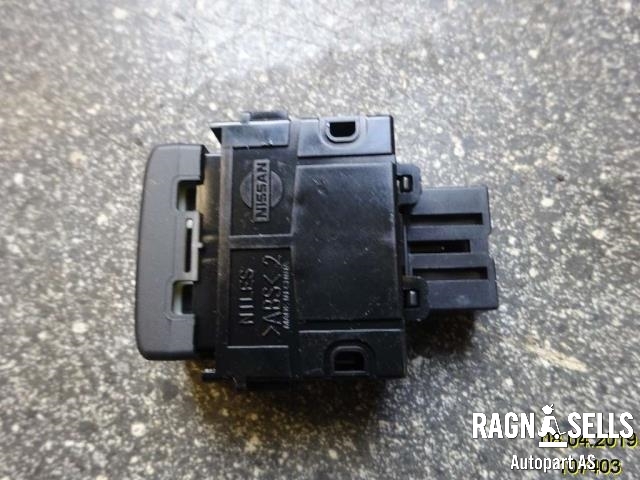 Bryter Antispinn til Nissan Navara 2010-2015 (Fase 2) (D40) (D40) (|25145JD00A)