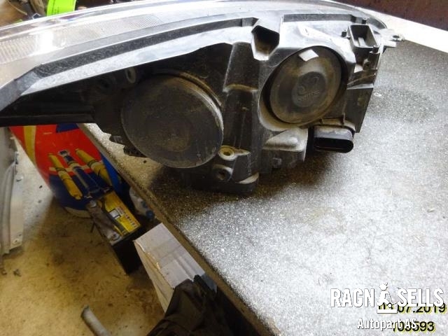 Frontlykt venstre halogen til Ford Focus 2014-2018 (Type III, Fase 2)  (F1EB-13W030-ED||2060624)