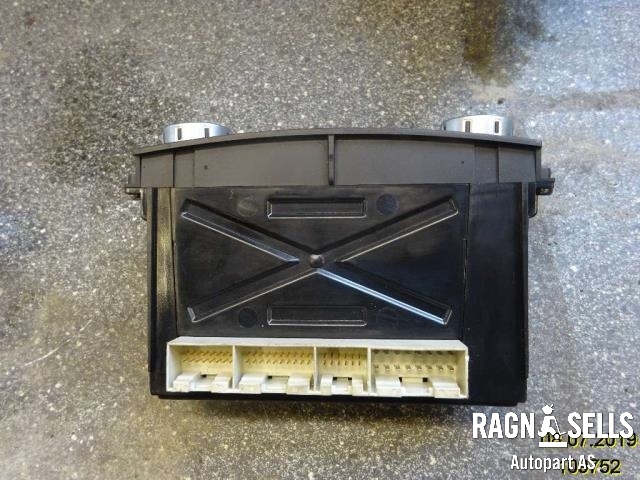Varmeapparat betjening til VW Touareg 2003-2007 (Type I, Fase 1)  (7L6 907 044 AK|)