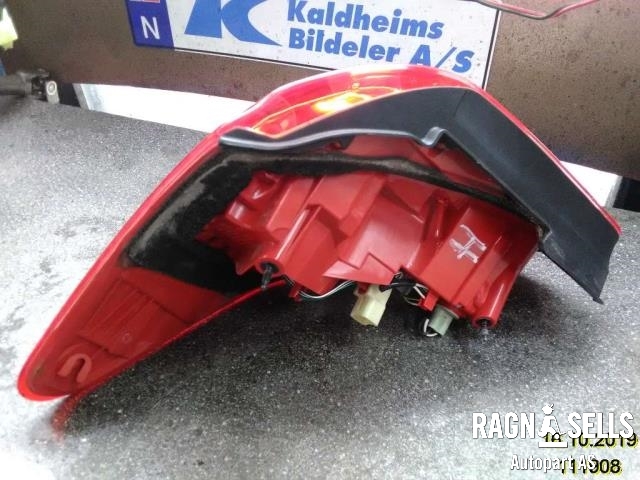 Baklykt høyre til Toyota RAV4 2009-2013 (Type III, Fase 2)  (|81551-42120)