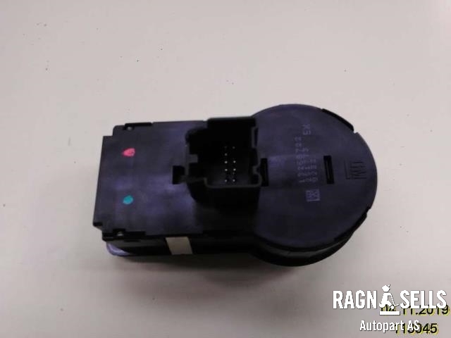 Bryter lys til Opel Insignia A 2009-2014  (6240573|13268722|)