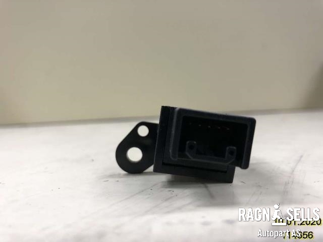 Switch, Miscellaneous til Mitsubishi Outlander 2015-->> (Type III, Fase 2)  (8G19|)
