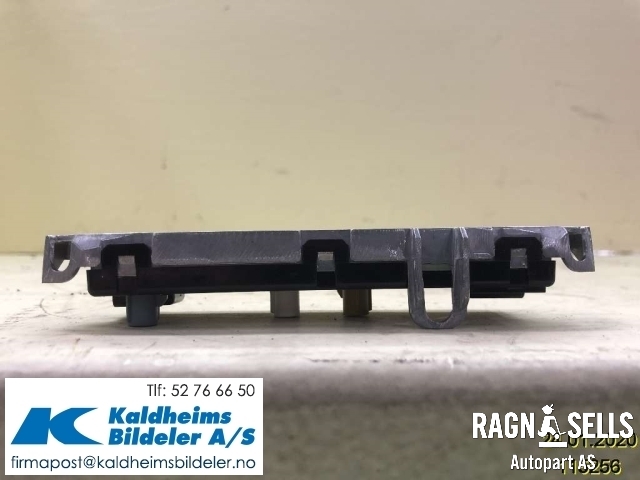 Antenne forsterker til Audi A4 2007-2014 (Type IV) (B8) (B8) (8K5035225AA|7617310173)