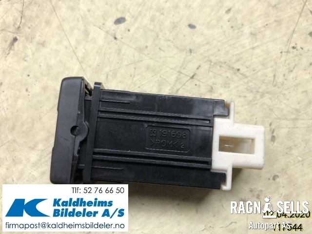 Bryter setevarme til Toyota RAV4 2016-2019 (Type IV, Fase 2)  (8475142072|)