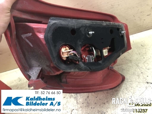 Baklykt venstre til Toyota Urban Cruiser 2009-2014  (52178|8156252600)