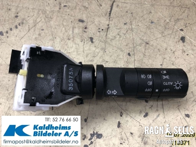 Bryter blink til Nissan Qashqai, 2010-2014 (Type I, Fase 2)  (3507SN)