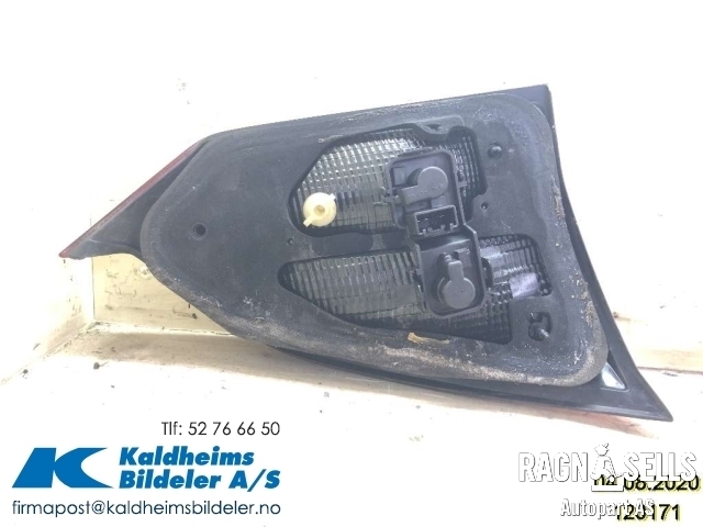 Baklykt høyre indre til Ford C-Max 2010-2015 (Type II, Fase 1)  (AM51-13A602-AF||2006162)