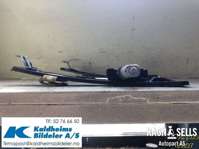Ruteheis til Ford C-Max 2010-2015 (Type II, Fase 1)  (101106918957102|AM51-U23201-BK|)