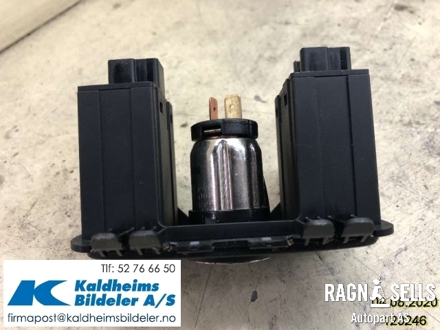 Bryter setevarme til Ford C-Max 2010-2015 (Type II, Fase 1)  (AM5T19K314AC|)