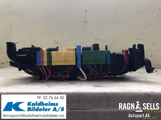 Sikringsboks til Mercedes B-Klasse 2011-2018 (W246) (W246) (A 246 906 66 00||A 246 906 72 00)