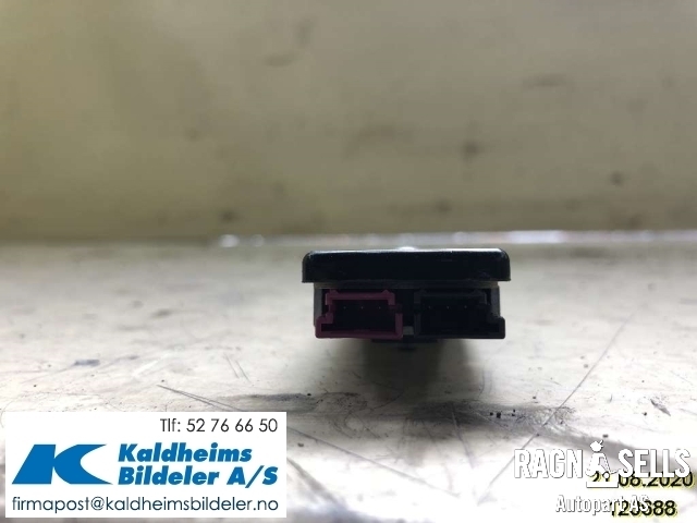Antenne forsterker til Mercedes E-Klasse 2009-2013 (Fase 1) (W212) (W212) (A2128201689|)
