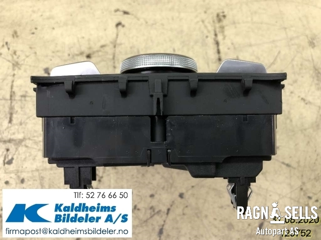 Bryter diverse til Audi Q2 2016-->>  (81B 919 614 A|)