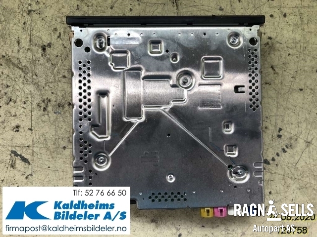 Bilstereo navigasjon til Audi Q2 2016-->>  (81A 035 188 D|81A035188D|28618500)