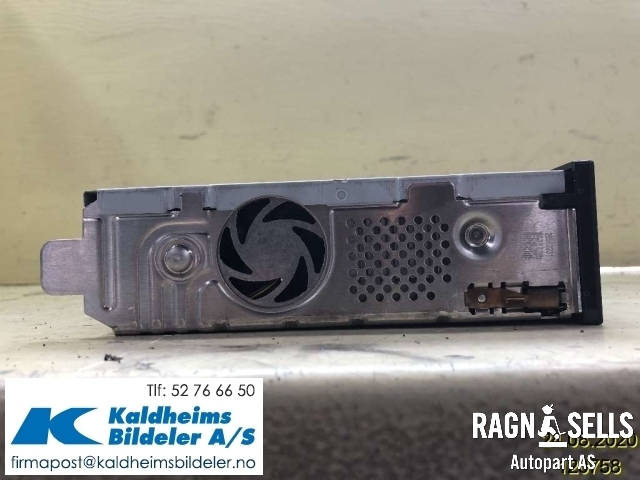 Bilstereo navigasjon til Audi Q2 2016-->>  (81A 035 188 D|81A035188D|28618500)