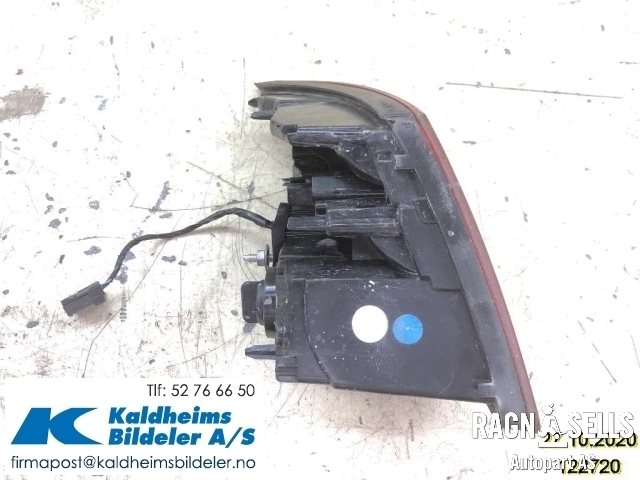 Baklykt venstre indre til Peugeot 308 2013-2021 (Type II)  (9677818380|81260101)