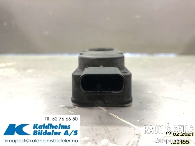 Frontplate til Tesla Model X 2016-->> (|112218103|131488800028|16209323120)